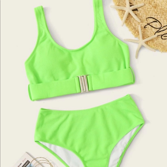 Neon green textured belted bikini - Picture 3 of 4
